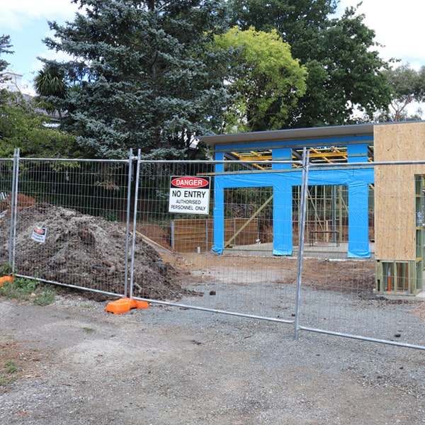 do you deliver and install temporary fencing and what's the cost for this in Oklahoma